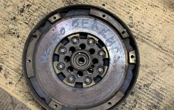 Mercedes-Benz CLK A209 C209 Dual mass flywheel 