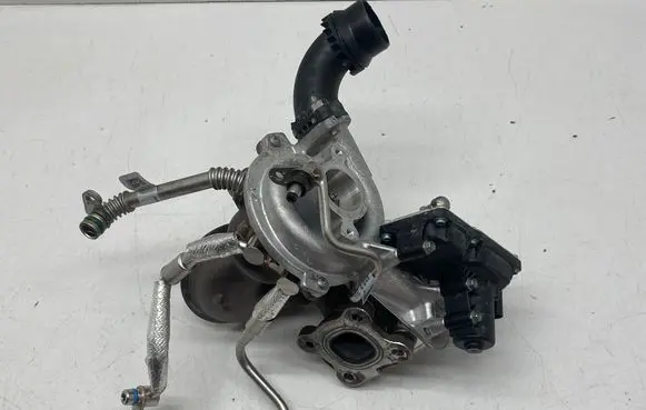 Ford Escape IV Turbo PV4E6K682AB HMPG25053 PV4E6K677