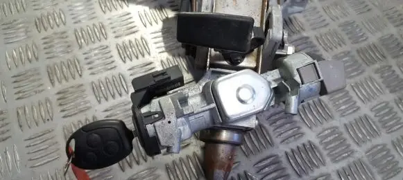 Ford Focus Ignition lock