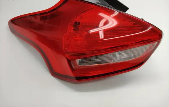 Ford Focus Rear/tail lights F1EB13405B