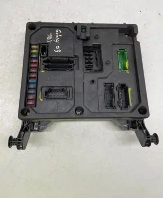 Ford Galaxy Fuse module S120042300A 2M2114B205CA 7M3962258AD