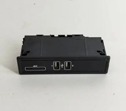 Mercedes-Benz GLC X253 C253 USB socket connector A2058200526