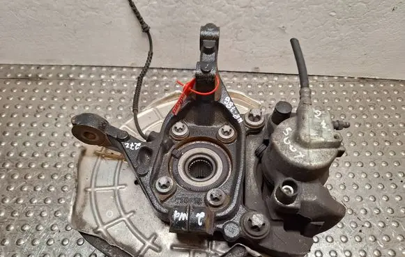 Front wheel hub spindle knuckle