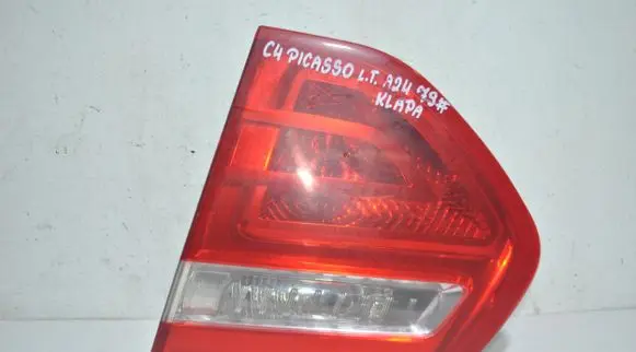 Citroen C4 I Picasso Tailgate rear/tail lights