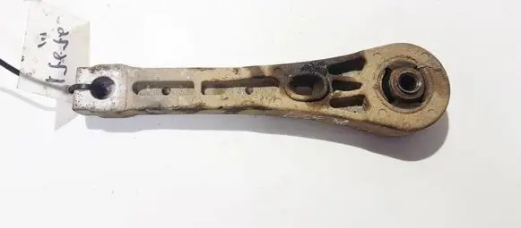 Volkswagen PASSAT B6 Engine mount bracket 3c0199855a