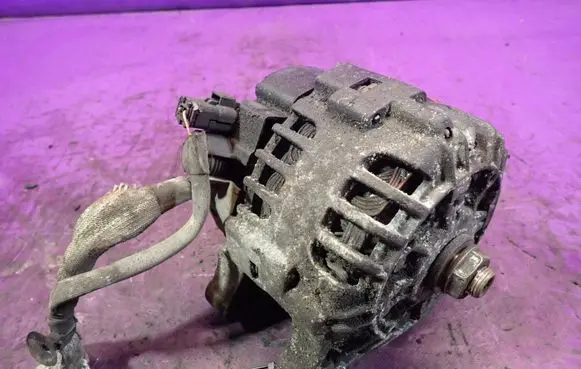 Citroen Xsara Picasso Generator/alternator 