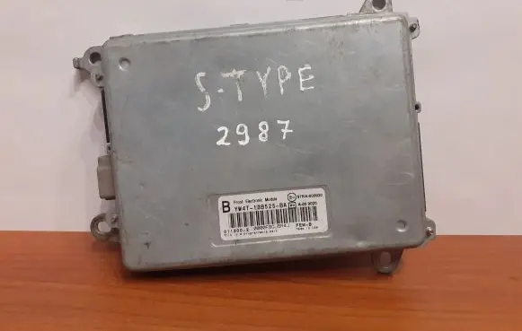 Jaguar S-Type Engine control unit/module YW4T13B525BA 2987
