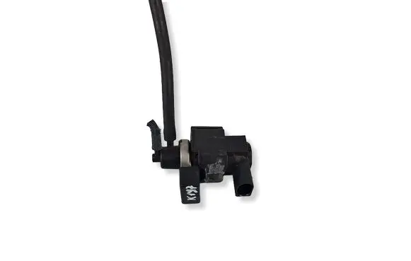 Volkswagen Touareg I Turbo solenoid valve 059906629A