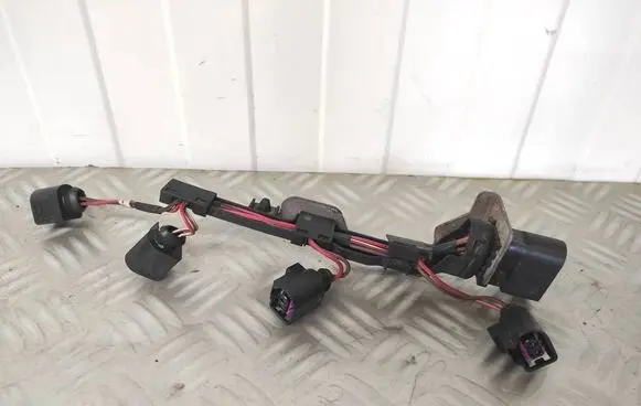 Volkswagen PASSAT B6 Fuel injector wires 8D0973834