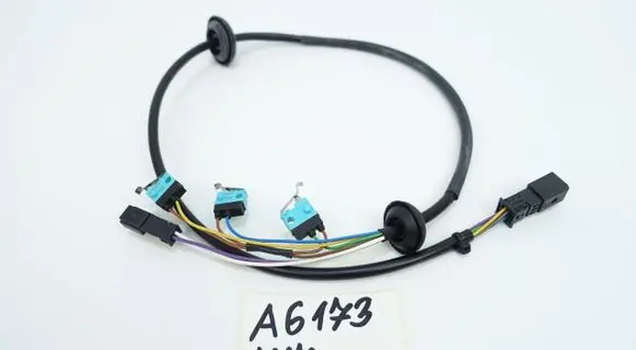 Mercedes-Benz C W205 EUR ISO radio connector A2215450128