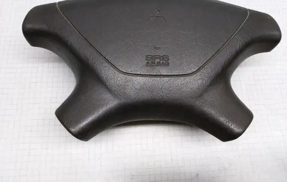 Mitsubishi Space Wagon Steering wheel airbag MR235977 MR390440 MR249630