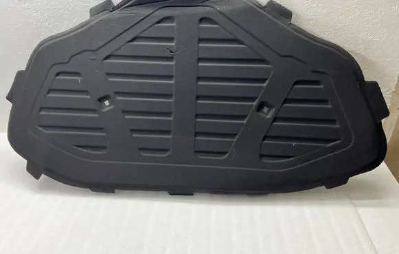 Audi A3 8Y Engine bonnet/hood sound/heat insulation 8Y0863825A