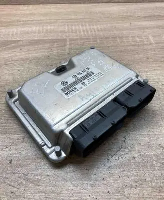 Volkswagen PASSAT B5.5 Engine control unit/module ECU 038906019BK 0281010305