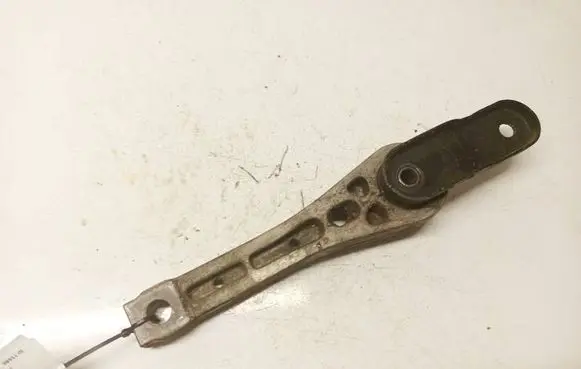Skoda Octavia Mk2 (1Z) Engine mount bracket 1K0199855BB