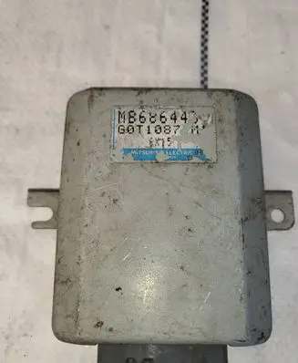 Mitsubishi Pajero Cruise control unit/module Mb686443