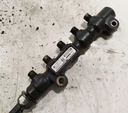 Fuel main line pipe