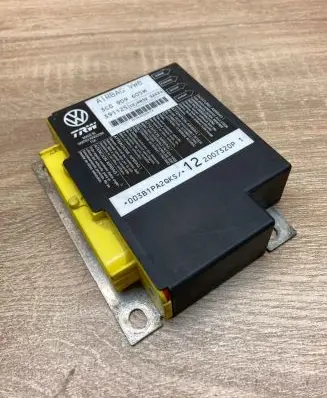 Volkswagen PASSAT B6 Airbag control unit/module 3C0909605M 391125