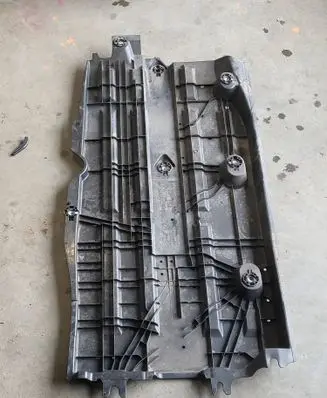 Peugeot 208 II Front underbody cover/under tray 9842390880