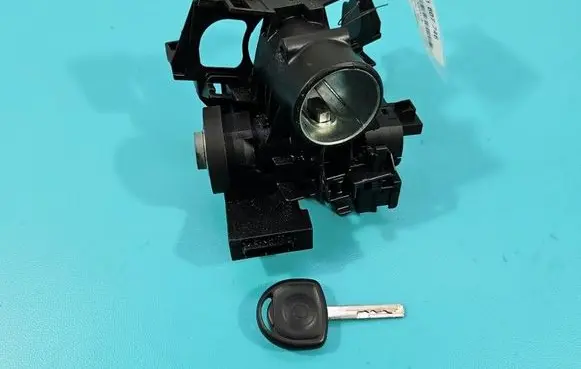 Opel Combo C Ignition lock 13144390 IMPRK1607746