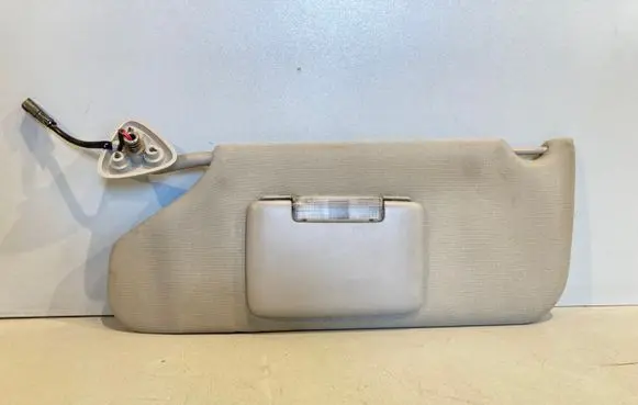 Chrysler 300 - 300C Sun visor