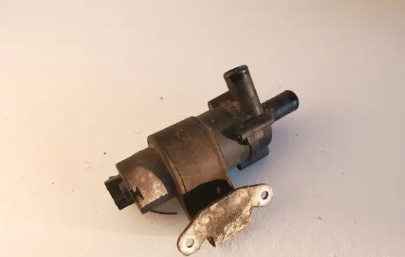 Mercedes-Benz E W210 Coolant heater A2108300114