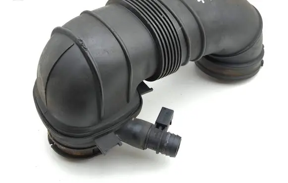 Infiniti Q50 Air intake hose/pipe A6510902042 1002504101 A6510941297