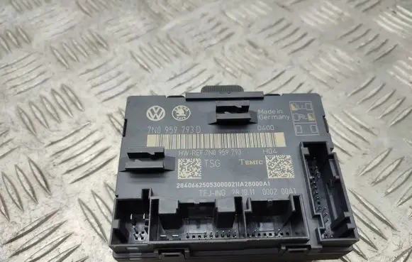 Skoda Yeti (5L) Door control unit/module 7N0959793D