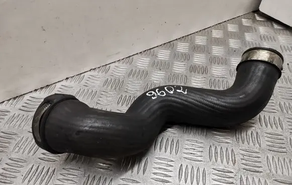 Audi A4 S4 B7 8E 8H Intercooler hose/pipe 8E0145737E