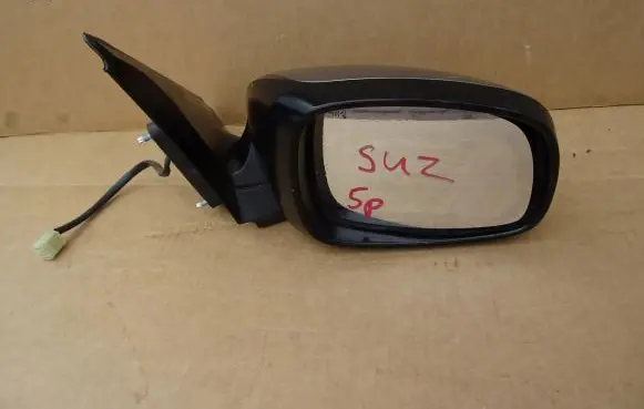 Suzuki Swift I Front door electric wing mirror 8470162J20 2601103RH