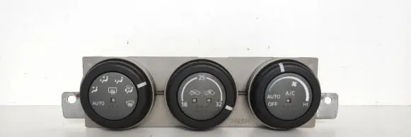 Nissan X-Trail T30 Climate control unit 27500EQ410 4D23 A0200018A04000