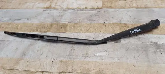 Mitsubishi Space Wagon Rear wiper blade arm 