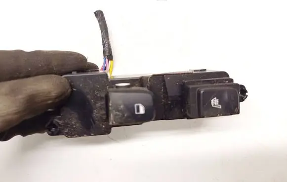 Hyundai Kona I Electric window control switch 3k55211200 93580j9100