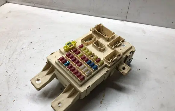 Hyundai H-1, Starex, Satellite Fuse module 919504H011