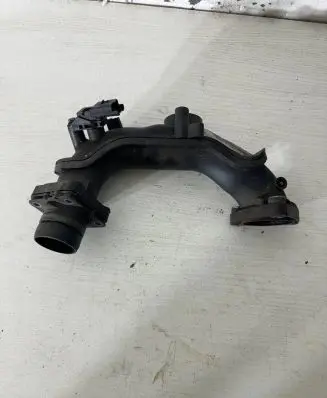 Volvo V60 Intercooler hose/pipe 9674942380 072360 9674991680