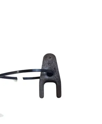 Chrysler 300 - 300C Fuel Injector clamp holder 