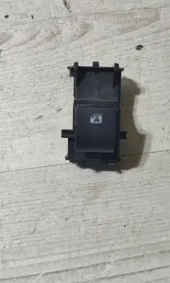 Toyota C-HR I Quarter vent window switch 