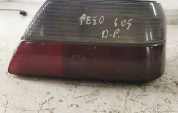 Peugeot 605 Rear/tail lights