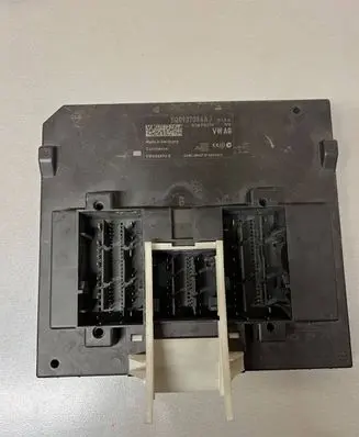 Volkswagen Golf VII Comfort/convenience module 5Q0937084AJ 5WK50893E BCMPQ37H