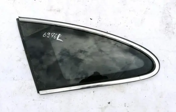Rear side window