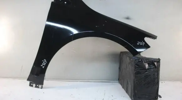 Mercedes-Benz B W247 Fender mounting bracket