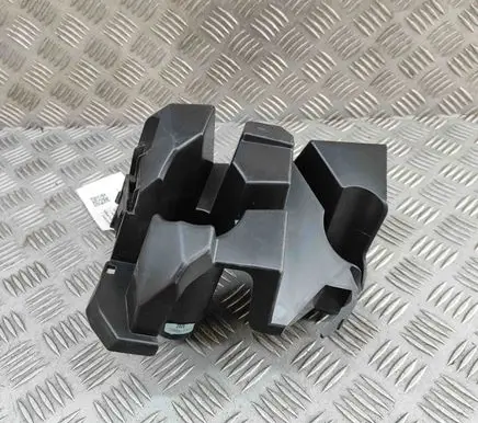 Peugeot 3008 III Rear bumper mounting bracket 9839884280