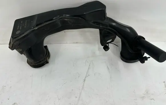 Volvo V40 Intercooler hose/pipe 31370135