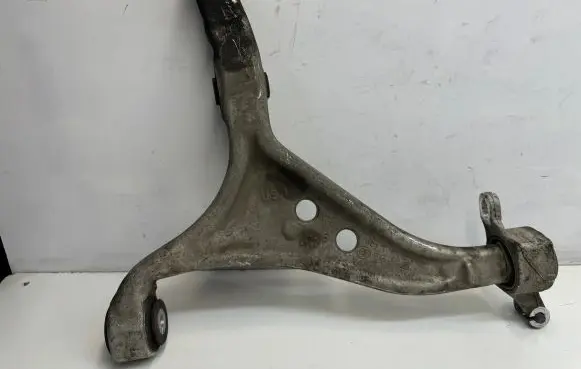 Mercedes-Benz GLE (W166 - C292) Front lower control arm/wishbone A16604