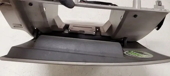 Volvo V50 Glove box 8626141