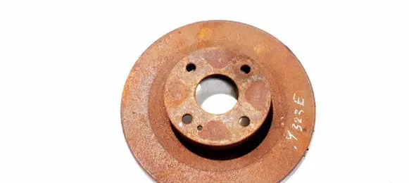 Mazda 323 F Rear brake disc neventiliuojamas