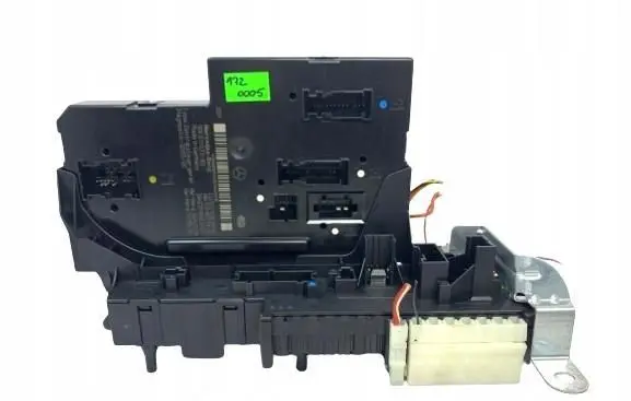 Mercedes-Benz SLK R172 SAM control unit A1729060005
