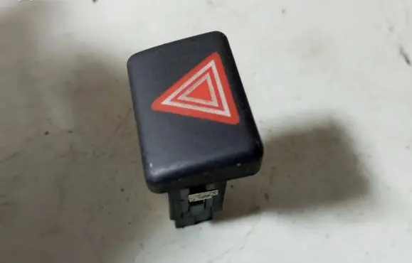 Audi A4 S4 B7 8E 8H Hazard light switch 8E0941509