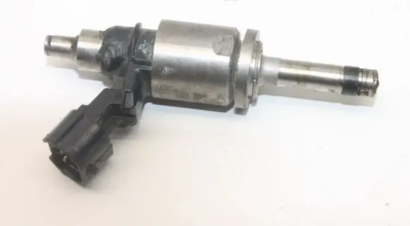 Nissan Pulsar Fuel injector AN0170