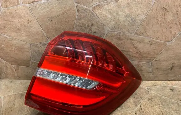 Mercedes-Benz GLS X166 Rear/tail lights A1669060402