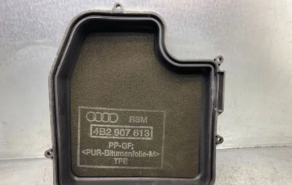 Audi A6 S6 C5 4B Battery box tray cover/lid 4B2907613